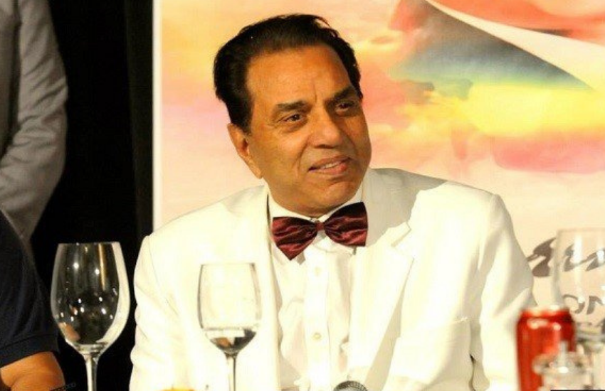 धर्मेंद्र ने एक इंटरव्यू में बताया था कि एक्टर बनने का सपना वह किसी भी हालत में पूरा करना चाहते थे। ऐसे में अचानक से एक दिन फिल्मफेयर की ओर से एक ऐड उन्होंंने निकला देखा।