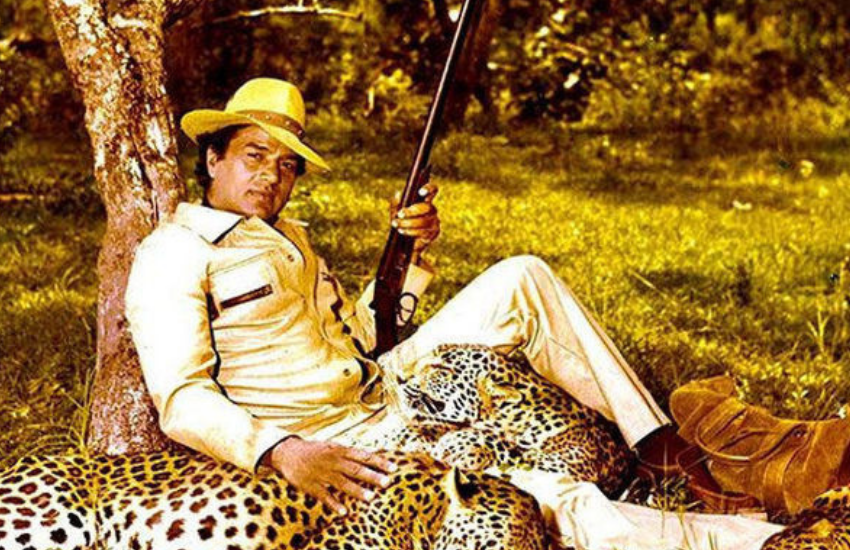 धर्मेंद्र (Dharmendra) बहुत ही इमोशनल माने जाते हैं, लेकिन कई बार वह अपने गुस्से को दबाने में असहज हो जाते हैं। बॉबी देओल (Bobby Deol) के साथ एक फिल्म के प्रमोशन के दौरान उनके अंदर दबा आक्रोश सामने आ गया, हालांकि इस आक्रोश के जरिये सनी देओल (sunny Deol) के पिता ने यह बताने का प्रयास किया कि उन्होंने कभी किसी का बुरा नहीं किया। क्या था ये पूरा मामला आइए आपको बताएं।