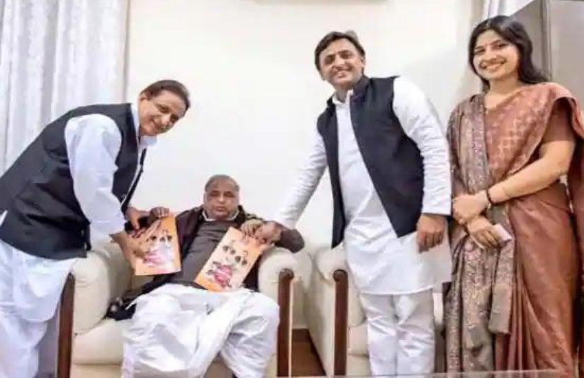 डिंपल ने बताया था कि उन्होंने पारिवारिक ही नहीं सामाजिक छवि भी बनाने के लिए बहुत काम किए थे। डिंपल ने उस समय सपा के ऑफिशियल अकाउंट पर ‘अपने तो अपने होते हैं ‘गाने के साथ पिता-पुत्र की बॉडिंग पर एक वीडियो पोस्ट कर छवि को बनाने का काम किया था।