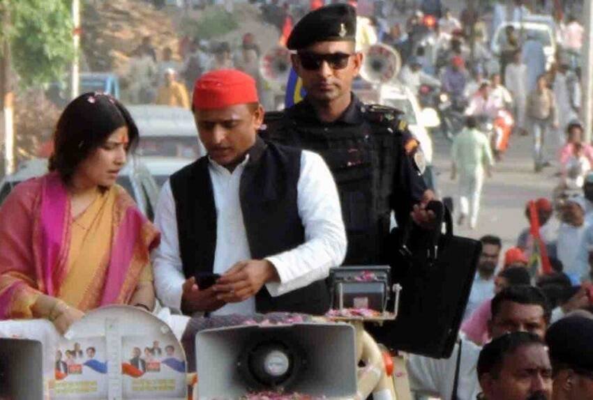 Dimple Yadav, Akhilesh Yadav SP, Mulayam Singh second wife