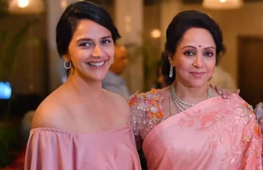 हेमा ने बताया कि अहाना चाहती है कि वह हर किसी को व्यक्तिगत तौर पर सम्मान दें। हेमा ने बताया कि भीड़ में कई बार चूक हो जाती है कि आप लोगों से पर्सनली नहीं मिल पाते।( ईशा देओल को सेट पर देखकर जब खूब रोई थीं हेमा मालिनी, कहा था-लगा सब कुछ छीन गया )