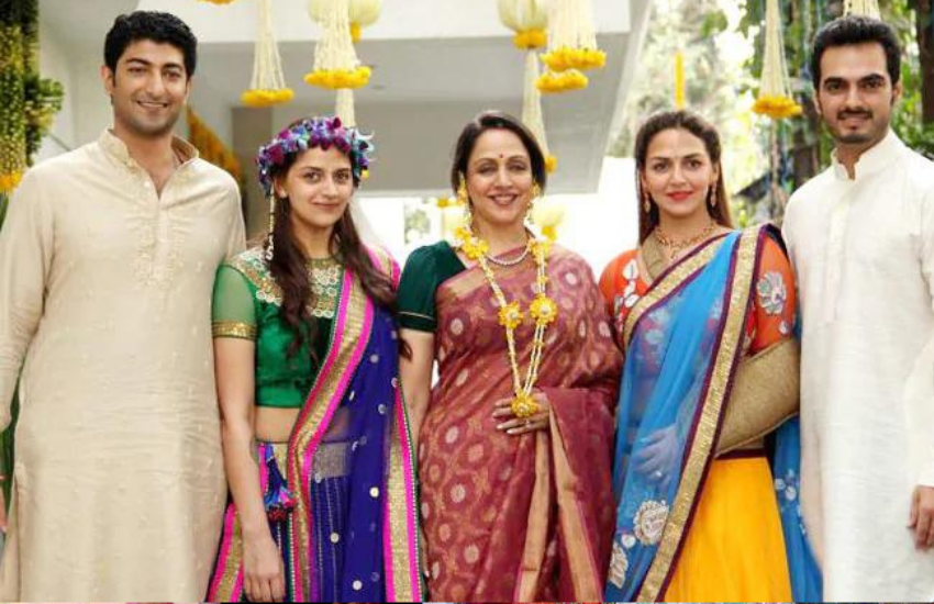 हेमा मालिनी ने बीबीसी से बातचीत में बताया था कि उनकी बेटी ईशा देओल की शादी में सनी देओल और बॉबी देओल शहर के बाहर शूटिंग में व्यस्त होने के कारण शामिल नहीं हो सके थे। इसे भी पढ़ें: सपंत्ति के मामले में हेमा से पीछे हैं सनी