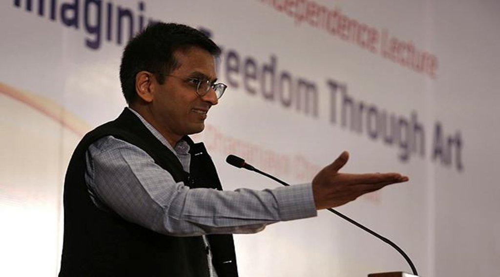 सुप्रीम कोर्ट के जज जस्टिस डीवाई चंद्रचूड़। फोटो- एक्सप्रेस आर्काइव by प्रशांत नाडकर