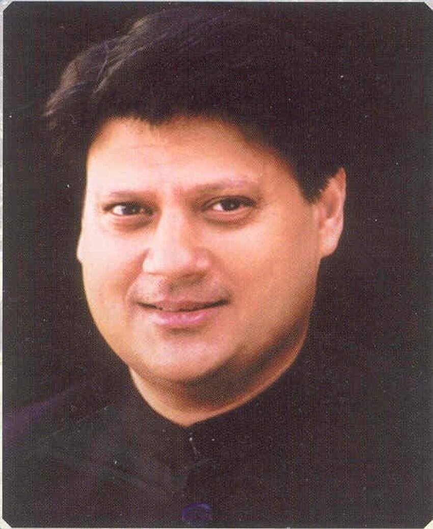 इंदिरा ने बेटे राजीव को जो दूसरी नसीहत दी थी उसमें ये कहा था कि जब भी कभी तुम प्रधानमंत्री बनो तो कभी भी माधवराव सिंधिया को मंत्री मत बनाना।