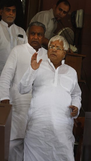 फर्स्टपोस्ट डॉट कॉम ने तेजस्वी यादव के सलाहकार संजय यादव के हवाले से बताया था कि 2017 में जब मायावती ने राज्यसभा से इस्तीफा दिया था तब लालू प्रसाद ने उन्हें राज्यसभा भेजने का वादा किया था। (फोटो- रेणुका पुरी, इंडियन एक्सप्रेस)