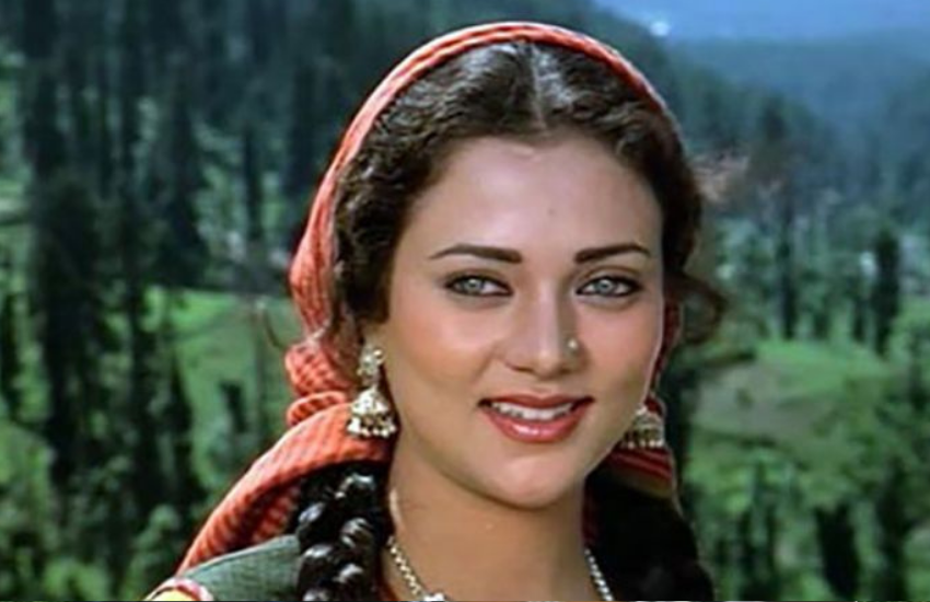 राज कपूर और राजीव कपूर के बीच मतभेद का कारण मंदाकिनी ही बनी थीं। राज कपूर को अपनी फिल्म में एंग्लो इंडियन दिखने वाली लड़की की जरूरत है। मंदाकिनी इसके लिए उन्हें परफेक्ट लगी थीं। ( करिश्मा कपूर के तलाक के सवाल जब बौखला गई थीं करीना कपूर, दुख के समय कपूर सिस्टर्स ने दिखाई थी गजब की बॉडिंग )