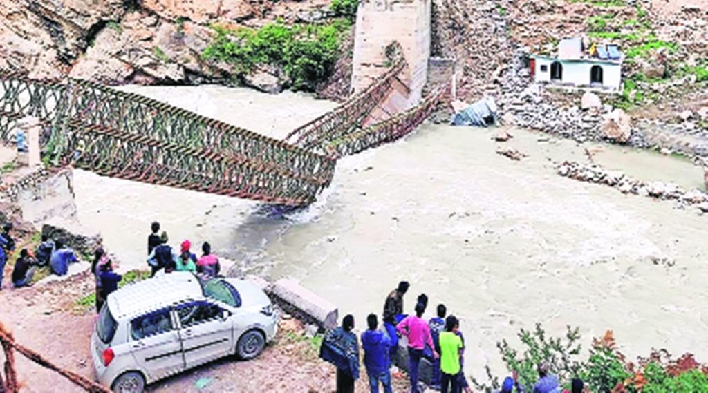 हिमाचल प्रदेश में मानसून से अब तक की सबसे ज्यादा तबाही मची। फाइल फोटो।