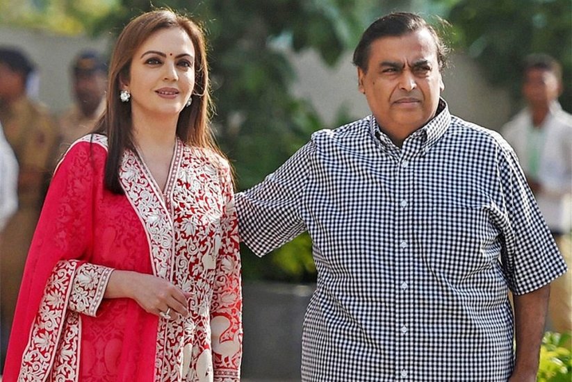 Nita Ambani, Priti Adani