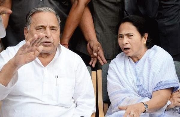2012 के राष्ट्रपति चुनाव के दौरान तृणमूल कांग्रेस की अध्यक्ष ममता बनर्जी से किया वादा भी मुलायम ने तोड़ दिया था। सहमति के अनुसार अब्दुल कलाम को ही दोबारा से राष्ट्रपति बनाने के लिए वोटिंग करनी थी, लेकिन मुलायम ने आखिरी समय में प्रणब मुखर्जी को वोट किया था।