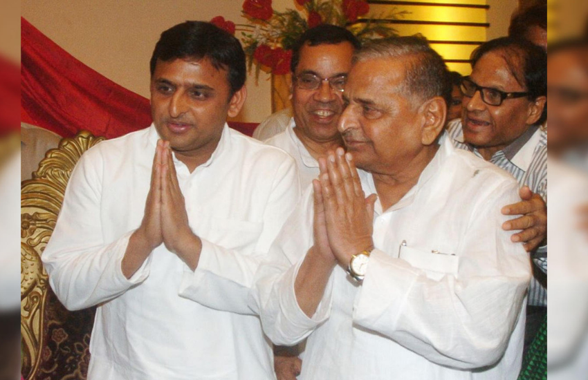 बता दें कि इतना होने के बाद भी सपा प्रवक्ता ने यही कहा था कि अखिलेश यादव अच्छे इंसान हैं और रामगोपाल के कहने में आकर यह सब कर रहे हैं। (All Photos: PTI)