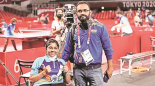 bhavinaben-patel-journey-from-polio-patient-to-silver-medal-was-not-easy-as-supported-by-indian-cricketer-nikul-patel