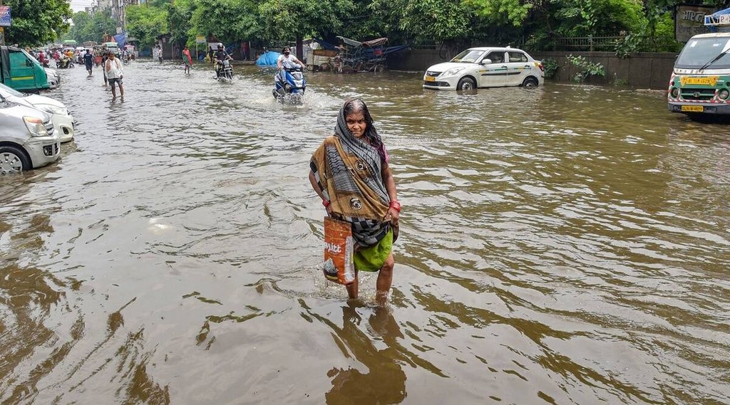 Heavy rain, Mansoon
