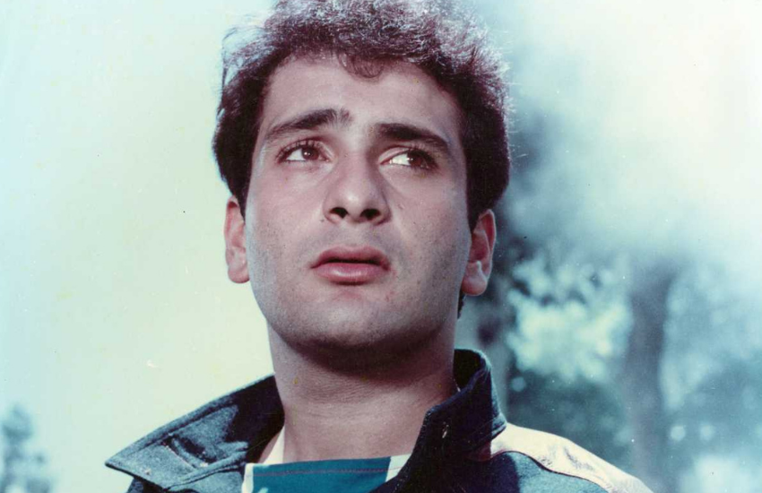 राजीव कपूर को फिल्म हिट होने के बाद भी फायदा नहीं हुआ और कोई डायरेक्टर उन्हें अपनी फिल्म में लेने से कतराता था। ( कपूर सिस्टर्स में जब इस बात पर हुआ था झगड़ा, करिश्मा कपूर ने करीना कपूर संग विवाद से हटाया था पर्दा )
