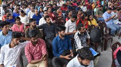 UPPSC, India Post, इंडियन आर्मी, RSMSSB समेत इन विभागों में निकली हैं सरकारी नौकरी