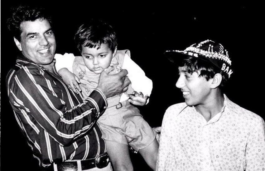 सनी ने तुरंत बॉबी को जवाब दिया कि पापा और वह तो पार्टी में नहीं जाते। तू क्यों जाता है। वहां सब दारू पीते हैं और पता नहीं क्या-क्या होता है।