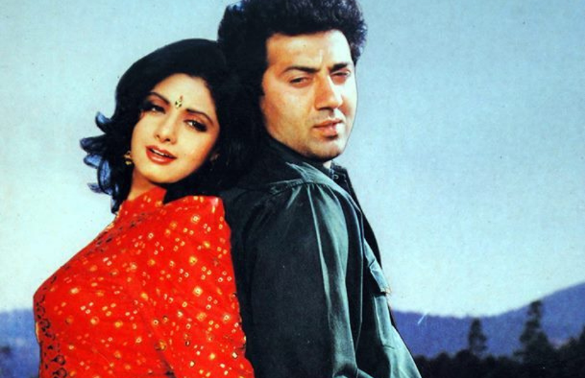 सनी देओल ने इंडिया टीवी के शो आपकी अदालत में बताया था कि उनकी एक निगाह श्रीदेवी पर भी रहती थी।