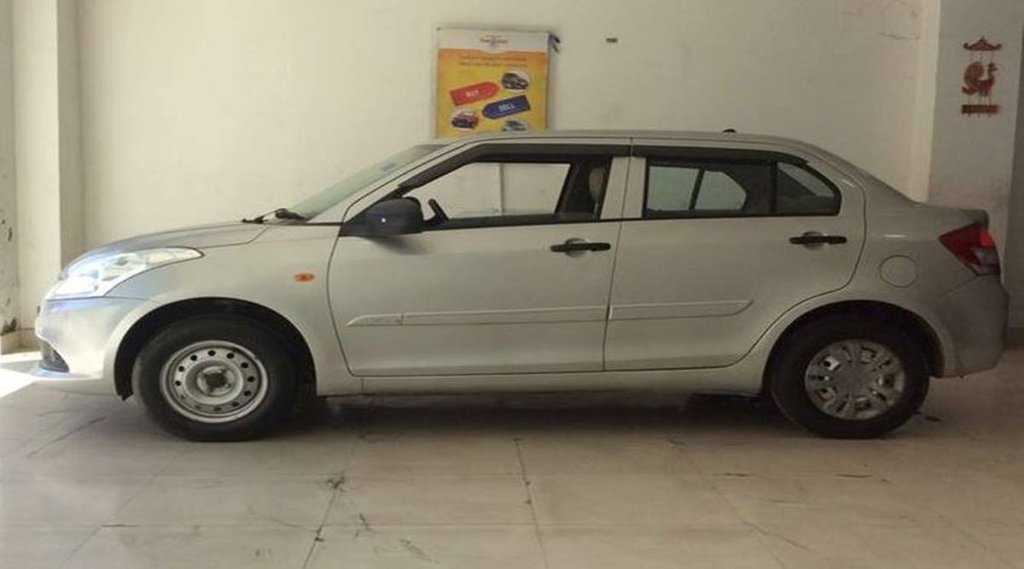 कंपनी 2015 मॉडल की Swift Dzire VXI सेल कर रही है। Photo: True Value