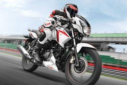 यहां बिक रही 2016 मॉडल की TVS Apache RTR, देती है 60 किलो मीटर प्रति लीटर का माइलेज