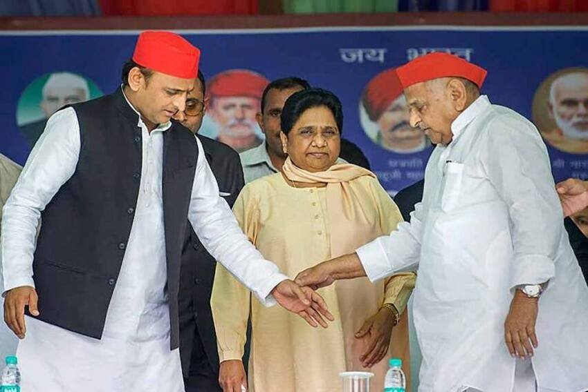 Dimple Yadav, Akhilesh Yadav SP, Mulayam Singh second wife