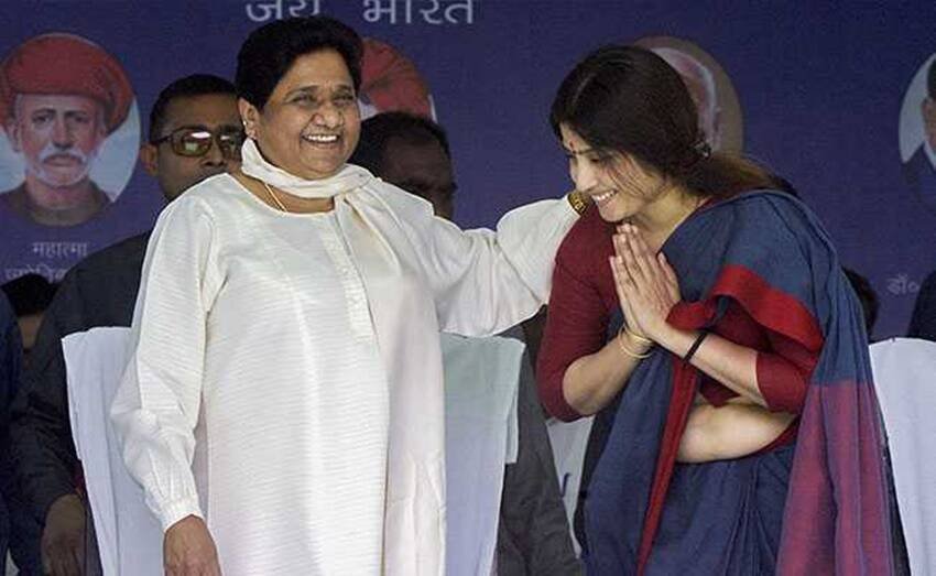Dimple Yadav, Akhilesh Yadav SP, Mulayam Singh second wife