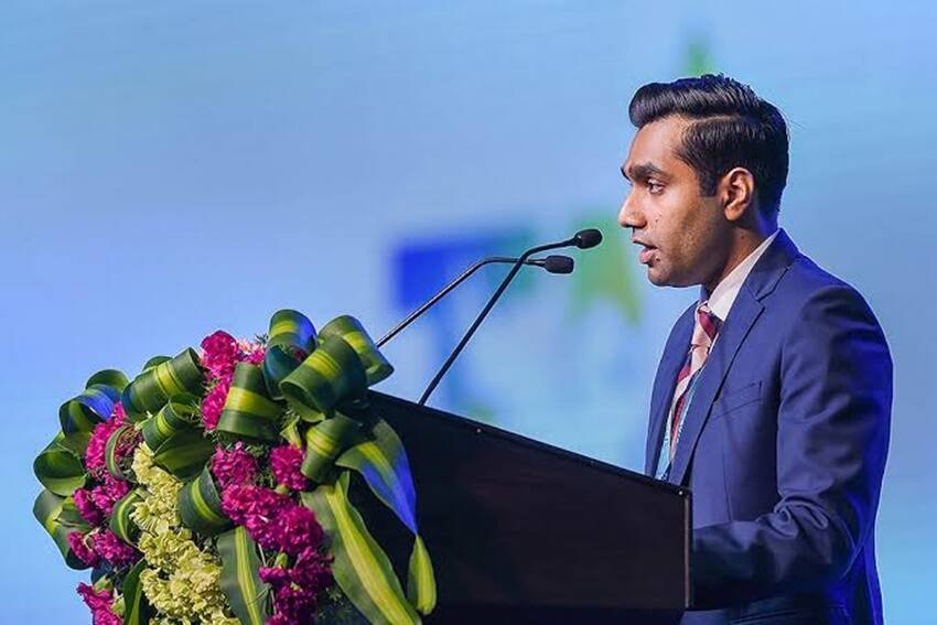 Akash Ambani, Aditya Mittal