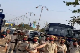 farmer protest, flag ceremony, cm khattar, hm anil vij