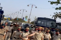 खट्टर सरकार 7 जिलों में नहीं फहराएगी तिरंगा, अंबाला में HM के विरोध के बाद&nbsp;बवाल