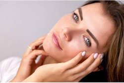 चेहरे की रंगत निखारने में कारगर है पपीते और टमाटर से बना फेस पैक, घर पर इस तरह करें तैयार