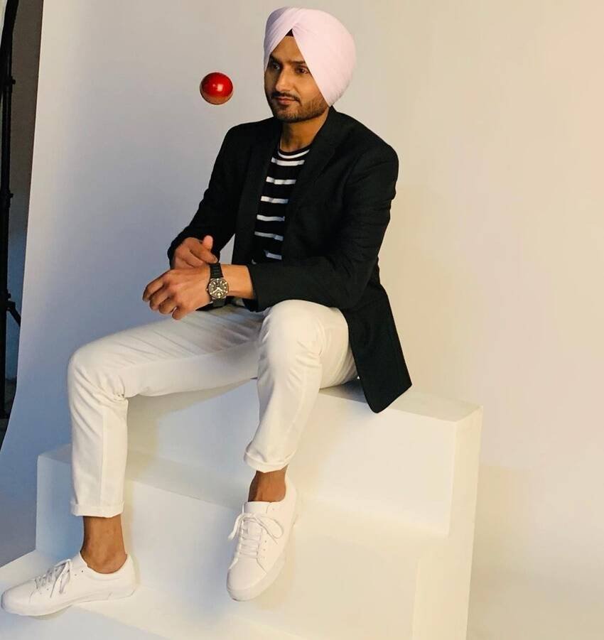 Harbhajan Singh, Cricket