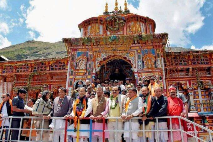 Uttarakhand, BJP, Uttarakhand elections, Priests of Chardham, Gheraoed the houses of ministers, Dhami Government