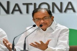 100 लाख करोड़ की स्कीम का PM मोदी ने किया ऐलान, चिदंबरम का कटाक्ष- खुश हो जाएं कि ये सालाना GDP से तेज बढ़&nbsp;रही