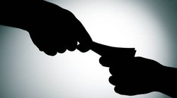 अमेठी के आरटीओ कार्यालय में दलालों का बोलबाला, बिना रिश्‍वत दिए यहां नहीं करा सकते कोई भी कार्य