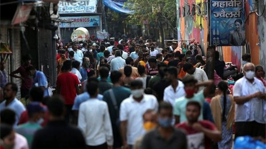योगी सरकार के नए आदेश के बाद अब उत्तरप्रदेश में रविवार को भी बाजार खोले जा सकेंगे। (एक्सप्रेस फोटो)