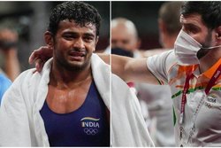 दीपक पूनिया के कोच पर रेफरी को पीटने का आरोप, ओलंपिक खेल गांव से निकाले गए