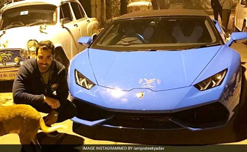 Dimple Yadav, Akhilesh Yadav SP, Mulayam Singh second wife