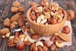 Weight Loss Tips: वजन घटाने में कारगर हैं ये ड्राई फ्रूट्स, अपनी डाइट में कर सकते हैं&nbsp;शामिल