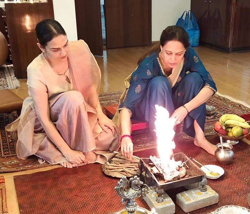हेमा मालिनी 1 अरब 1 करोड़ 95 लाख नकदी, गहने, फिक्स डिपॉजिट, शेयर्स हैं। हेमा के पास मथुरा में भी अपना एक बंगला है। (All Photos: Social Media)