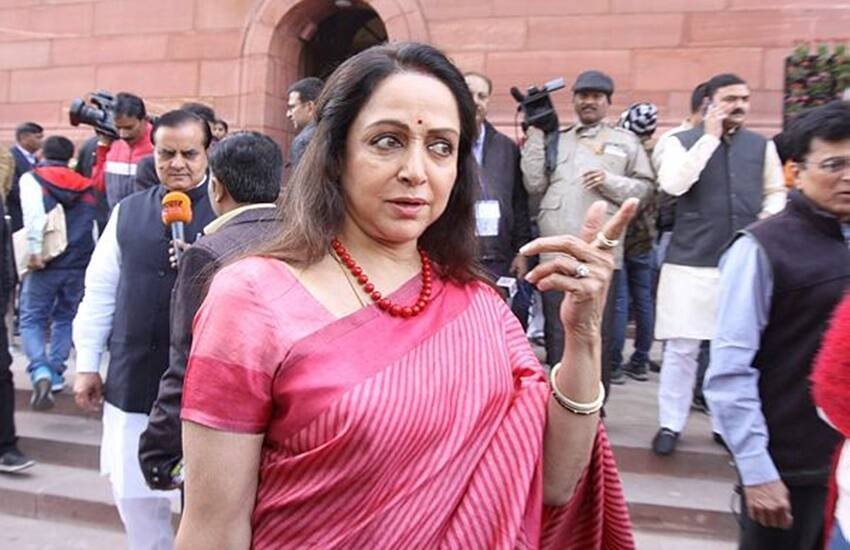 हेमा ने पहली बार एक इंटरव्यू में सनी देओल और बॉबी देओल पर खुलकर बात की थी।