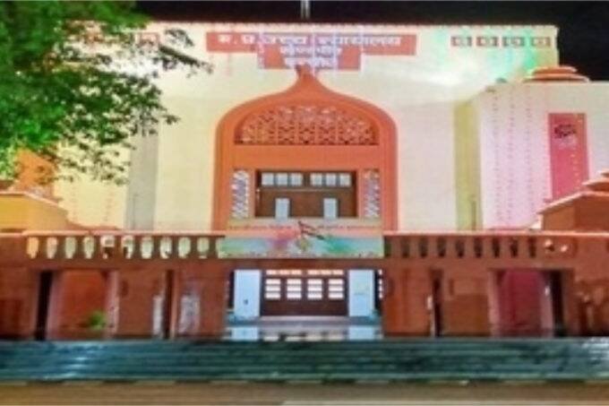 रेप के एक मामले में सुनवाई के दौरान मध्यप्रदेश हाईकोर्ट में जस्टिस सुबोध अभ्यंकर की खंडपीठ ने यह टिप्पणी की। (फोटो - मध्यप्रदेश हाईकोर्ट वेबसाइट)