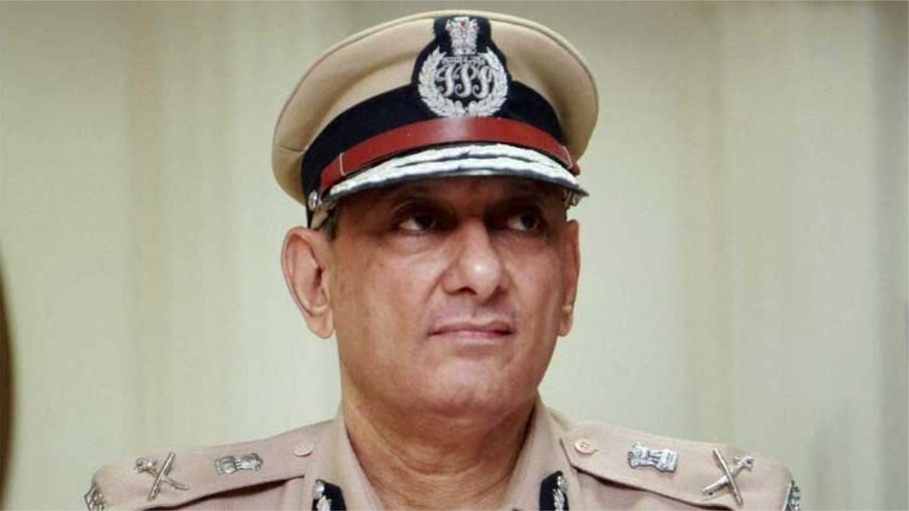 मुंबई पुलिस के पूर्व कमिश्नर राकेश मारिया ने अपने करियर के दौरान कई महत्वपूर्ण मामलों की जांच की। जिसमें फिल्म अभिनेता संजय दत्त से जुड़ा मुंबई ब्लास्ट केस और 26/11 भी शामिल था। (एक्सप्रेस फाइल फोटो)