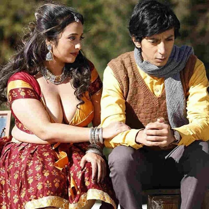 Amrapali Dubey, Monalisa