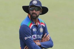 questions-raised-over-krunal-pandya-covid-test-in-srilanka-bcci-medical-officer-abhijeet-salvi-in-under-series-of-doubts