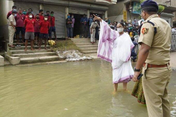 mamata banerjee, flood