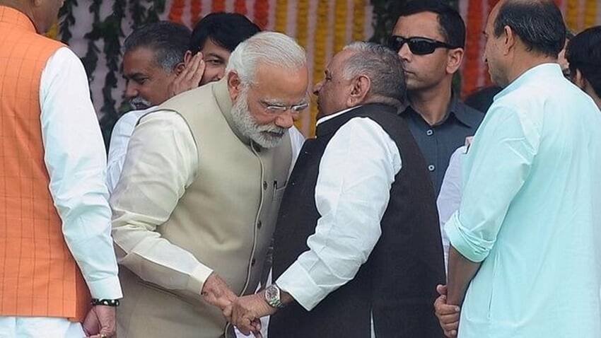 Dimple Yadav, Akhilesh Yadav SP, Mulayam Singh second wife