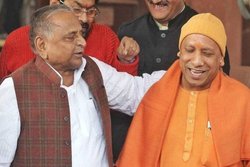 अब्बा कहते हो तो दिवाली पर क्यों लेकर जाते हो मिठाई का डिब्बा – अखिलेश यादव के पिता मुलायम सिंह पर योगी आदित्यनाथ के बयान पर AAP सांसद ने लिये&nbsp;मजे