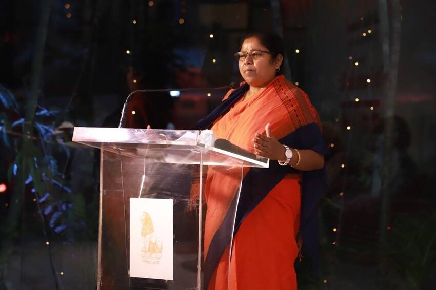 Nirmala Sitharaman, Meenakshi Lekhi