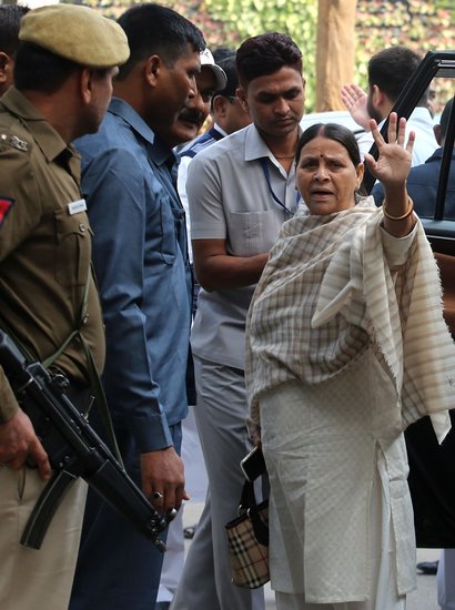 Sonia Gandhi, Mayawati