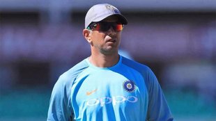 bcci-extends-deadline-for-nca-head-and-rahul-dravid-only-applied-for-it