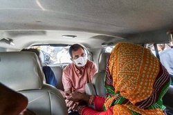 दिल्ली रेप मामले में राहुल पर भड़के अर्नब, डिबेट में लगे चिल्लाने, पैनलिस्ट ने दिया करारा जवाब तो हुई बोलती बंद