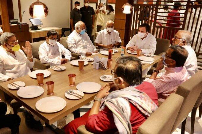 rahul gandhi breakfast meeting